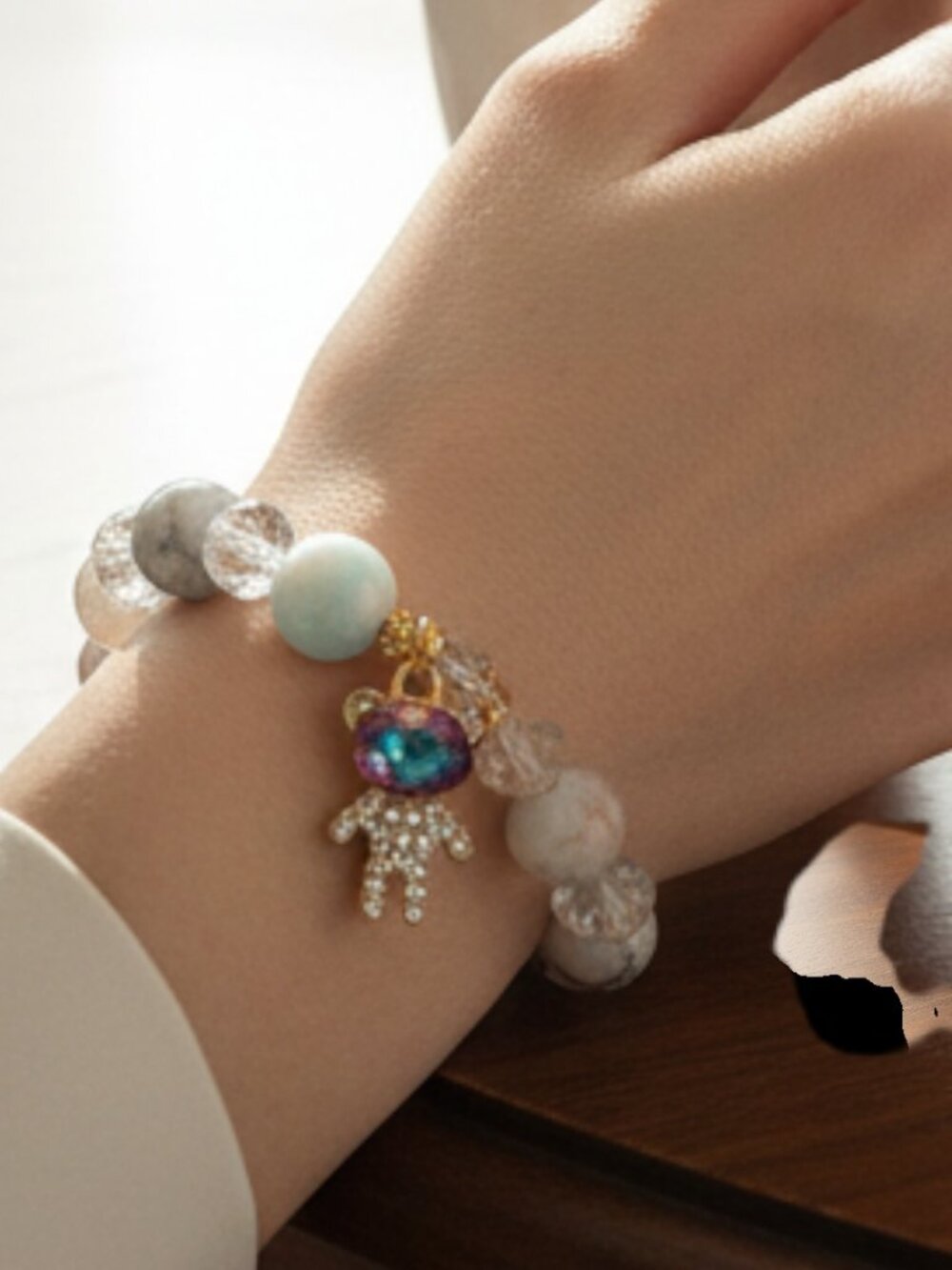 Galaxy Astronaut Bear Ice-Crackle Glass Beaded Stretch Bracelet
